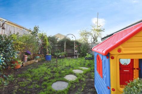 Rear Enclosed Garden