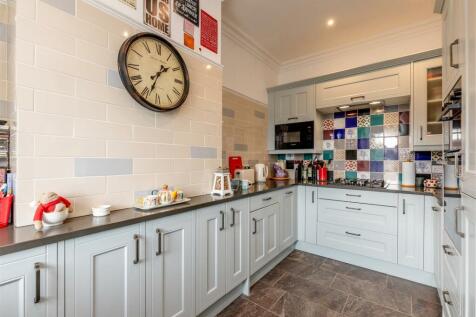 Henleaze Road, Henleaze Kitchen 5.jpg