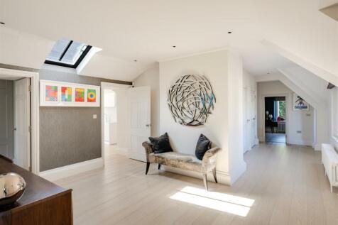 Burwalls, Bridge Road Hall 2.jpg