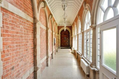 Burwalls, Bridge Road Entrance Hall.jpg