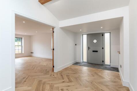 Ashgrove Ave, Abbotts Leigh Entrance Hall.jpg