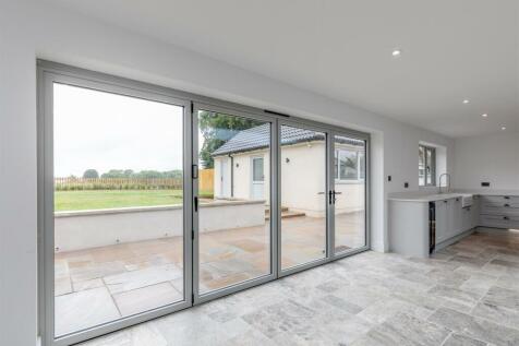 Ashgrove Ave, Abbotts Leigh Bi-fold Doors.jpg