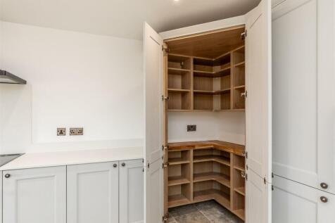 Ashgrove Ave, Abbotts Leigh Larder.jpg