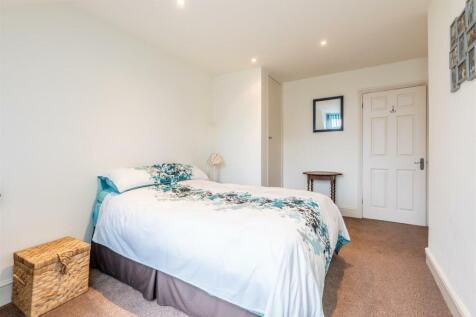 Westbury Road, Westbury on Trym Bed 2b.jpg