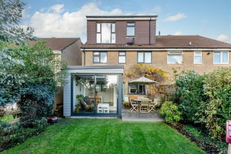 Sates Way, Henleaze Rear of Property.jpg