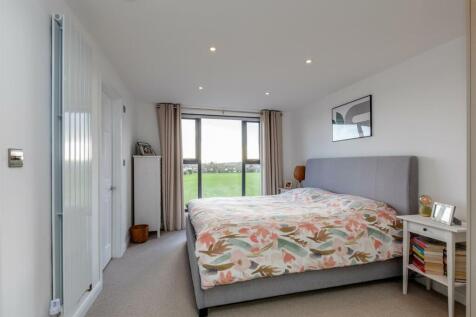 Sates Way, Henleaze Bed 1b.jpg