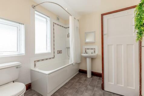 Hill Burn, Henleaze Bathroom.jpg