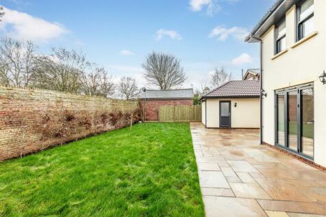Station Road, Henbury Rear Garden 2.jpg