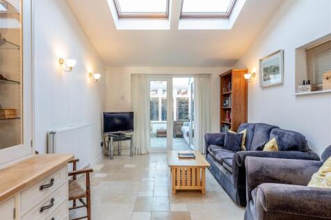 Brean Down Ave, Henleaze Living Area 2.jpg