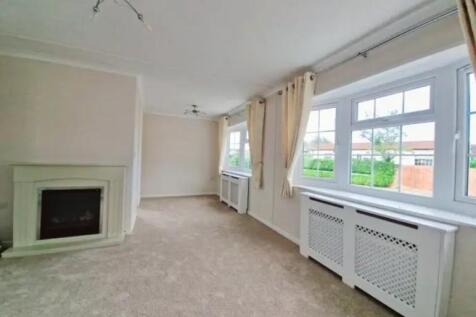Living Room 2.jpg