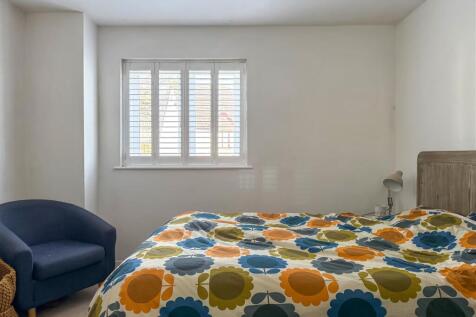 The Grange, Portishead Bed 1b.jpg