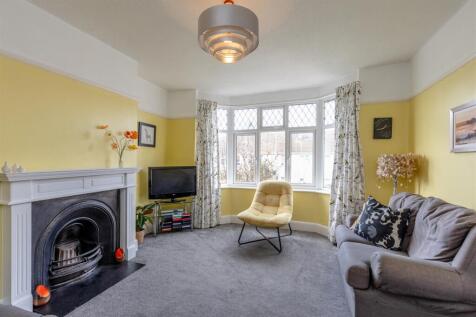 Kendon Drive, Westbury on Trym Living Room 2.jpg
