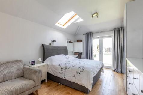 Sylvan Way, Sea Mills Bed 2.jpg