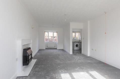 Courville Close Alveston Living Room 3.jpg