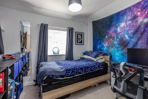Sunny Hill, Sea Mills Bed 4.jpg