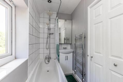 Sunny Hill, Sea Mills Bathroom.jpg