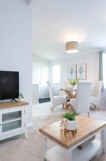 Living Room 3.jpg
