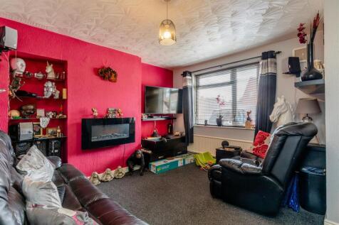 Wordsworth Road, Horfield Living Room 1.jpg