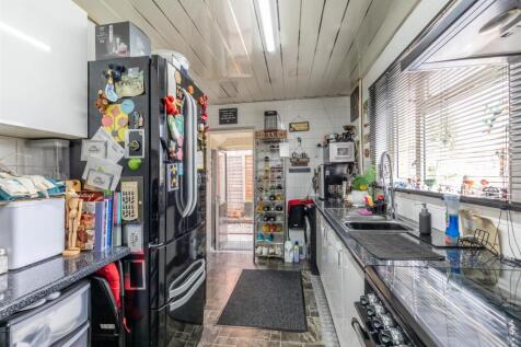 Wordsworth Road, Horfield Kitchen 2.jpg