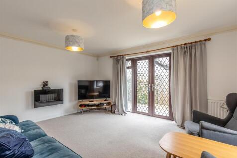 Tudor Lodge, Henbury Living Room.jpg