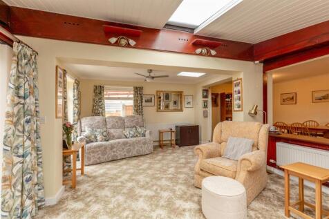 Green Dell Close, Henbury Living Room 4.jpg