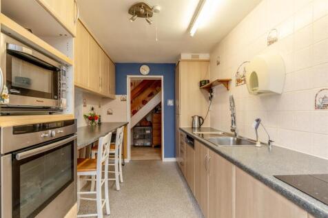 Green Dell Close, Henbury Kitchen 2.jpg