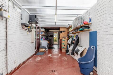 Green Dell Close, Henbury Garage 2.jpg