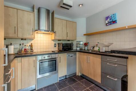 Leading Edge, Clifton Kitchen.jpg