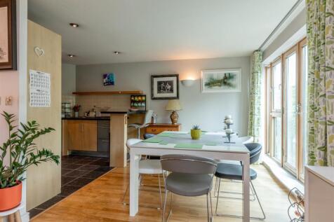 Leading Edge, Clifton Dining Room 3.jpg