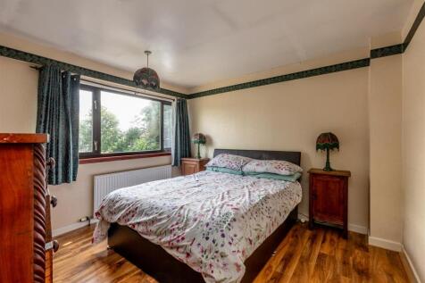 Langfield Close, Henbury Bed 1b.jpg