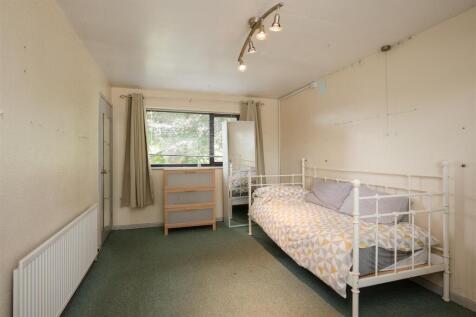 Langfield Close, Henbury Bed 4.jpg