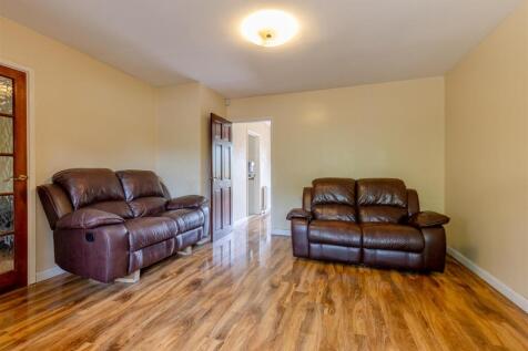 Langfield Close, Henbury Living Room 2.jpg