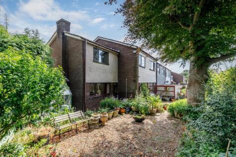 Langfield Close, Henbury Outside.jpg