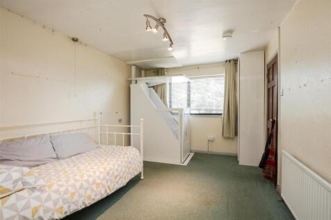 Langfield Close, Henbury Bed 4b.jpg
