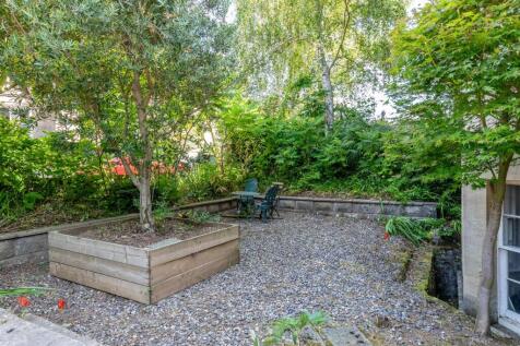 Redland Park, Redland Front Garden.jpg