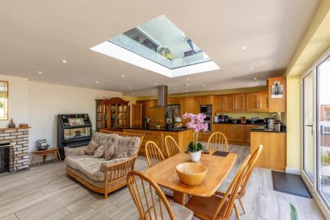 Lyndale, Over Lane Dining Area.jpg
