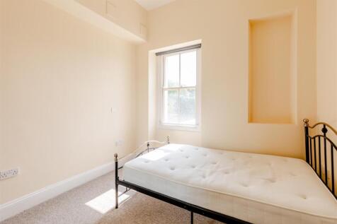 Oakfield Road, Clifton Bed 2.jpg