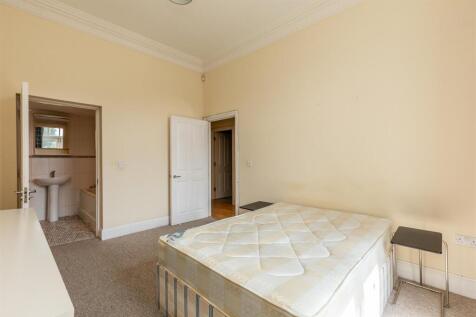 Oakfield Road, Clifton Bed 1b.jpg