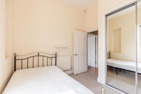 Oakfield Road, Clifton Bed 2b.jpg
