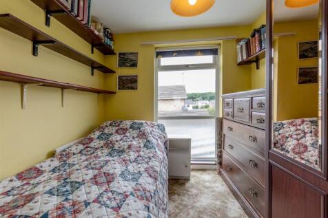 Green Dell Close, Henbury Bed 4.jpg