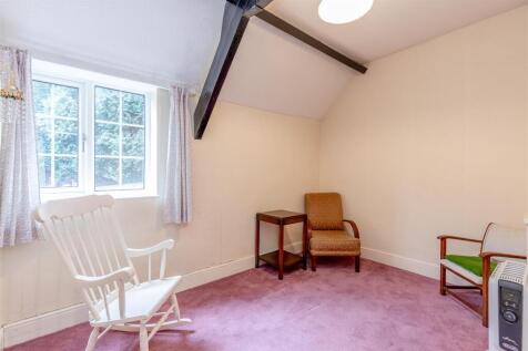 Over Lane, Almondsbury Bed 2.jpg