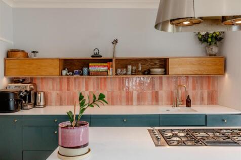 Dial Lane, Downend Kitchen 4.jpg