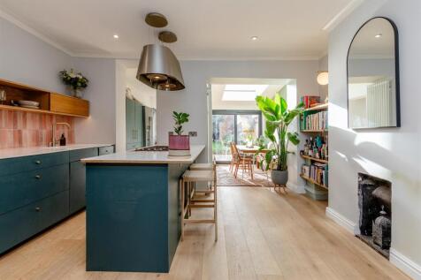 Dial Lane, Downend Kitchen.jpg