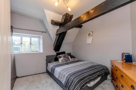 The Cottage, Over Lane Bed 2.jpg