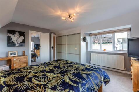 The Cottage, Over Lane Bed 1c.jpg