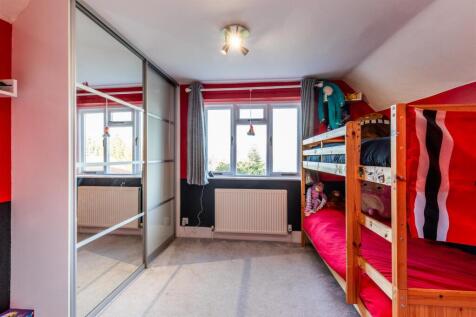 The Cottage, Over Lane Bed 3b.jpg