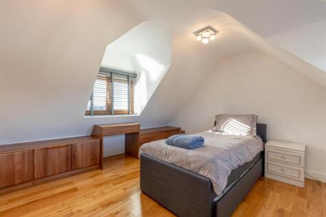 Church Road, Frampton Cotterell Bed 2b.jpg