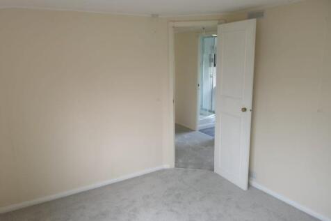 Bedroom .jpg