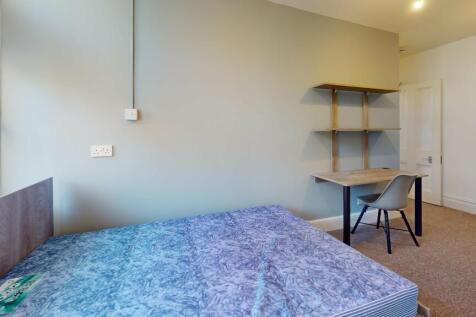 2-Park-Lane-Bedroom 
