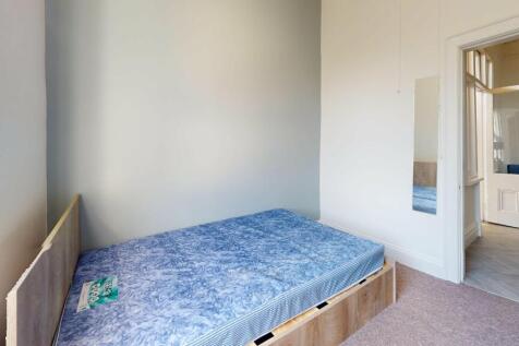 2-Park-Lane-Bedroom 